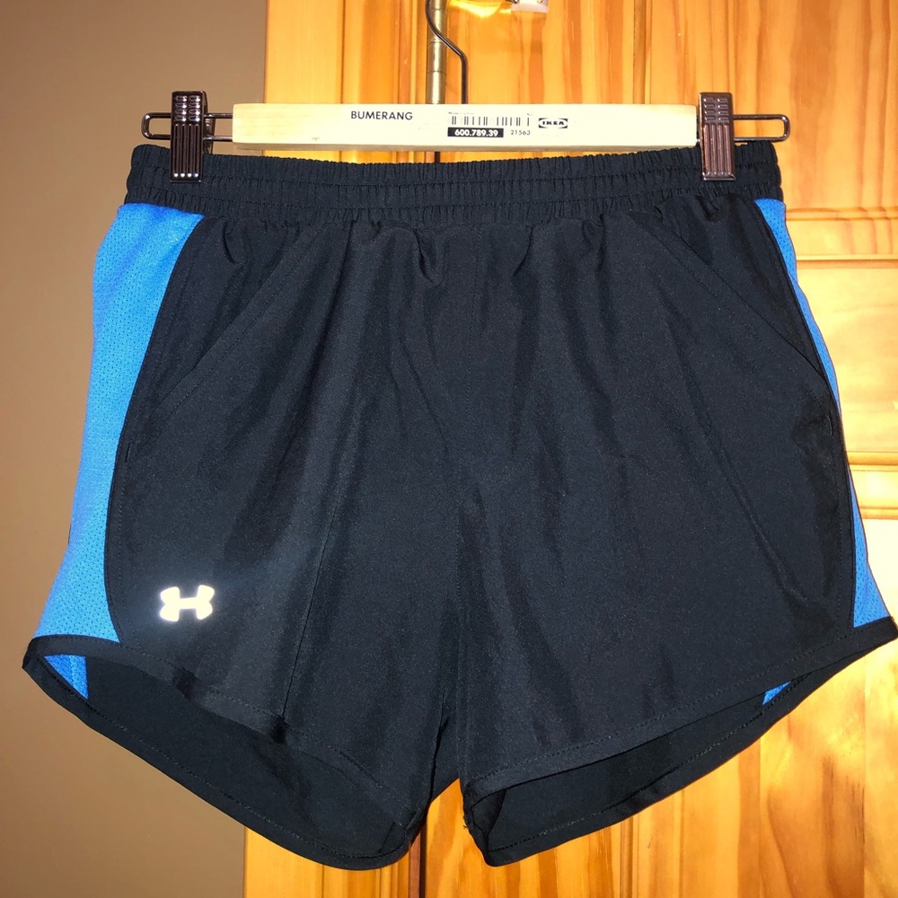 WORKOUT SHORTS MADE BY UNDER ARMOUR